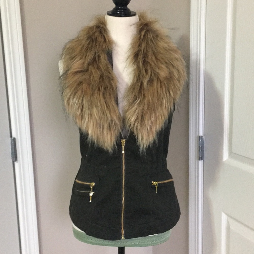 INC / Fur Vest